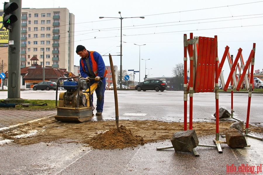 Naprawa nawierzchni ulicy Nowowiejskiej, fot. 2