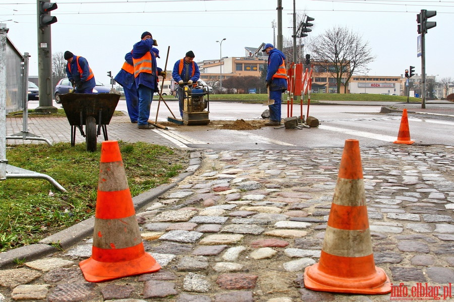 Naprawa nawierzchni ulicy Nowowiejskiej, fot. 3