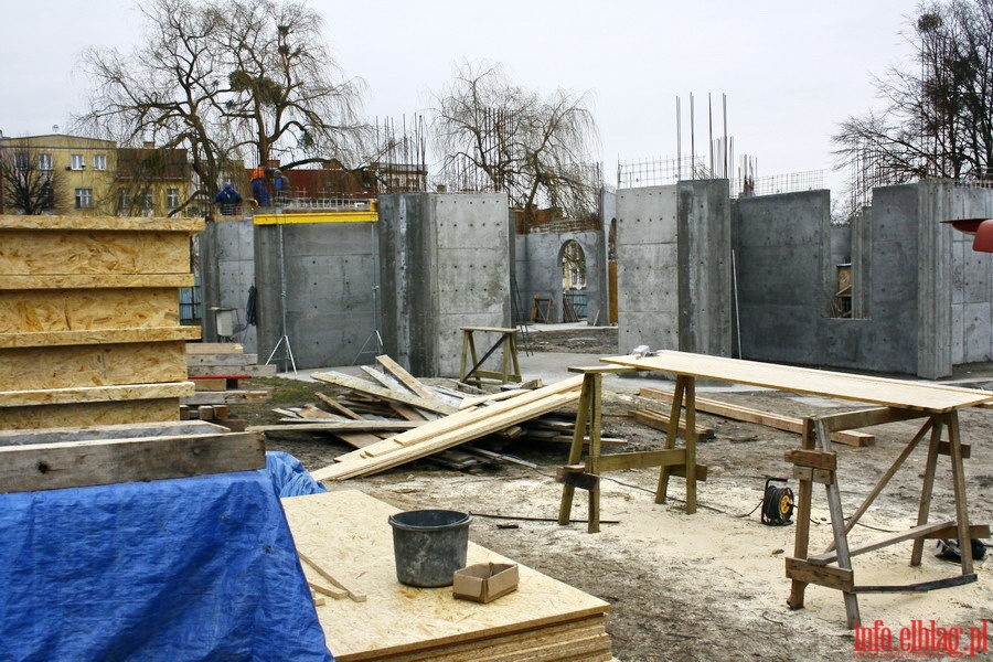 Budowa cerkwi greckokatolickiej przy ul. Traugutta - wiosna 2012 r., fot. 11