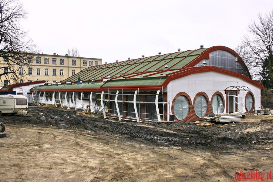 Budowa hali sportowej przy Gimnazjum nr 9 na ul. Browarnej - wiosna 2012, fot. 15
