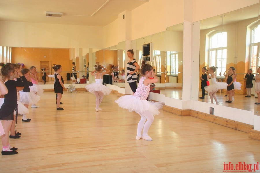 Formacja baletowa z Centrum Taca Cadmans, fot. 8
