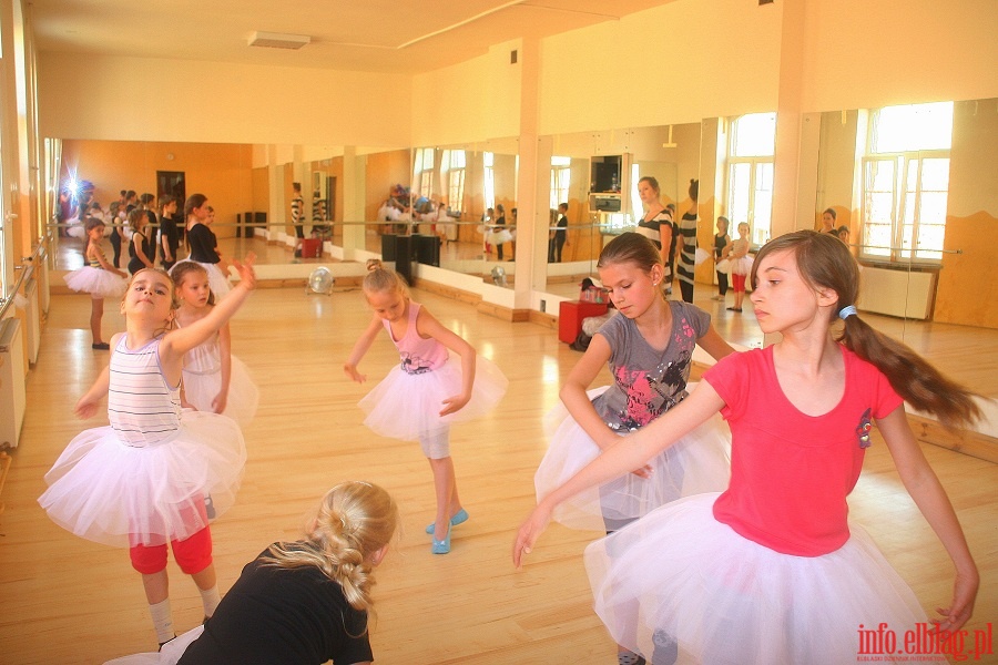 Formacja baletowa z Centrum Taca Cadmans, fot. 28