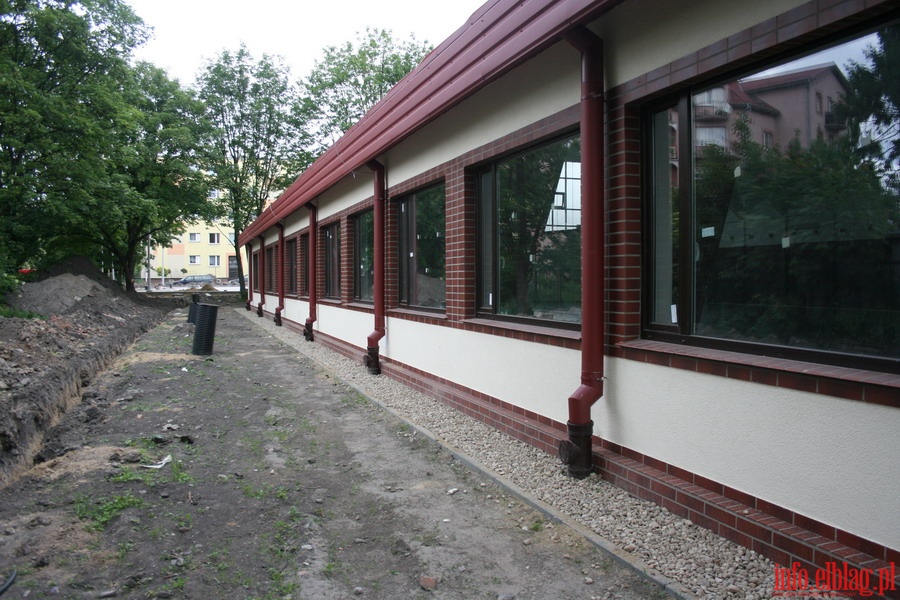 Budowa hali sportowej przy Gimnazjum nr 9 na ul. Browarnej - maj 2012, fot. 1