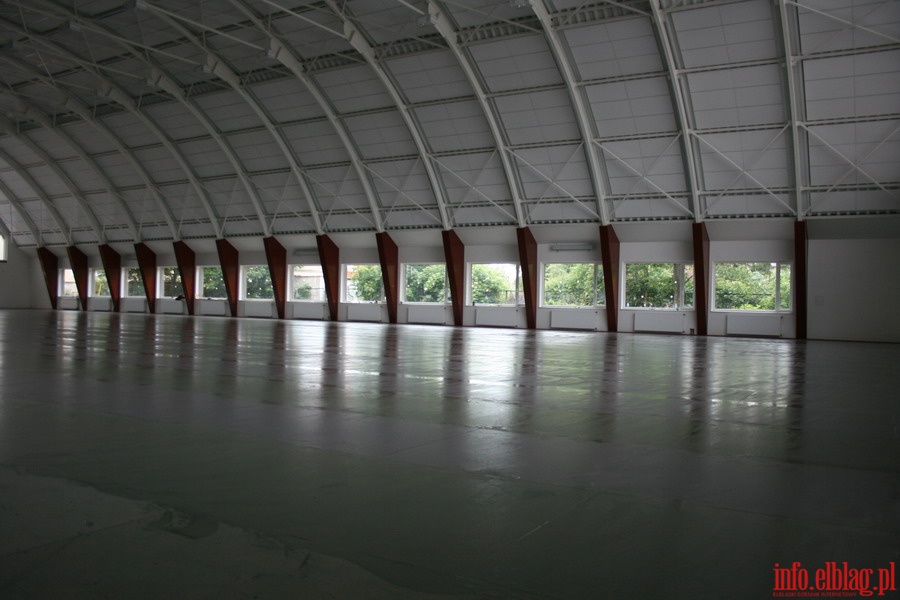 Budowa hali sportowej przy Gimnazjum nr 9 na ul. Browarnej - maj 2012, fot. 13