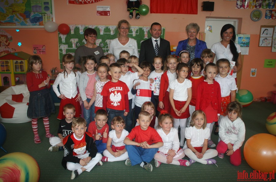 Prezydent Grzegorz Nowaczyk z odwiedzinami u przedszkolakw z okazji Dnia Dziecka, fot. 12