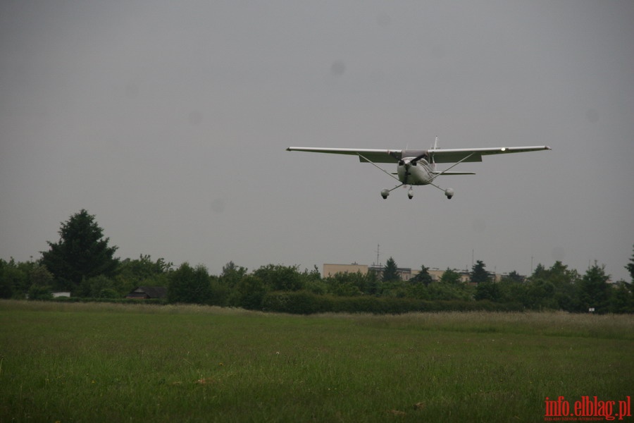 IV Midzynarodowy Rajd po Lotniskach Warmii i Mazur - przystanek Elblg, 08.06.2012r., fot. 9