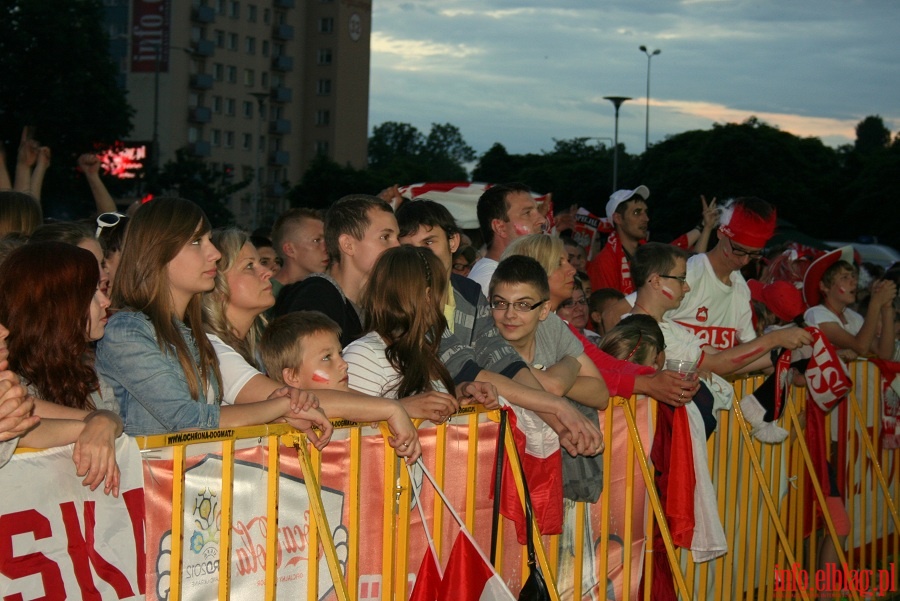 Mecz Polska-Czechy w Elbląskiej Stefie Kibica (16.06.2012), fot. 13