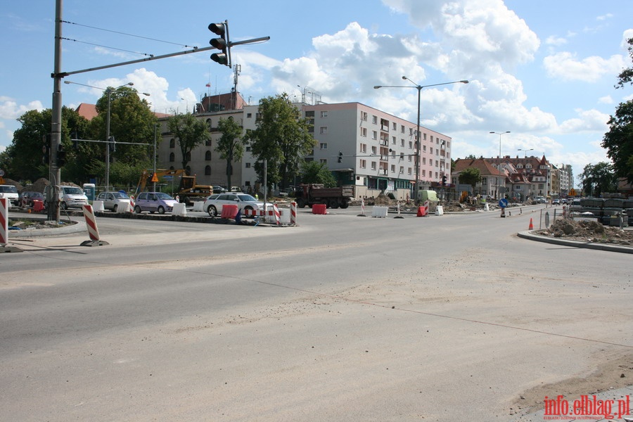 Skrzyowanie 12 Lutego/Grota-Roweckiego/Armii Krajowej - sierpie 2012, fot. 1