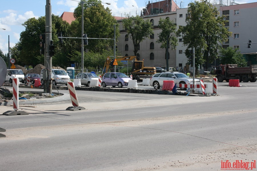 Skrzyowanie 12 Lutego/Grota-Roweckiego/Armii Krajowej - sierpie 2012, fot. 2