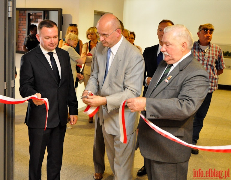 Odsonicie przez Lecha Was tablicy pamitkowej, na budynku Regionu Elblskiej Solidarnoci, fot. 27