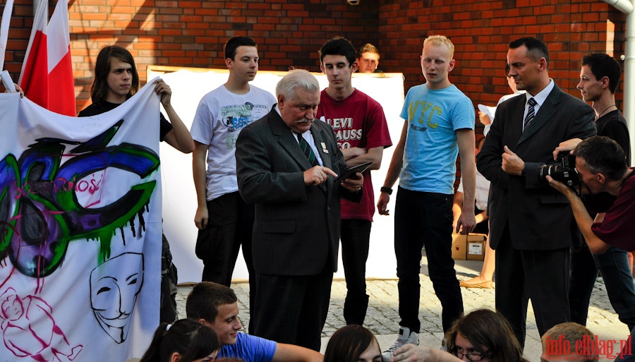 Odsonicie przez Lecha Was tablicy pamitkowej, na budynku Regionu Elblskiej Solidarnoci, fot. 37