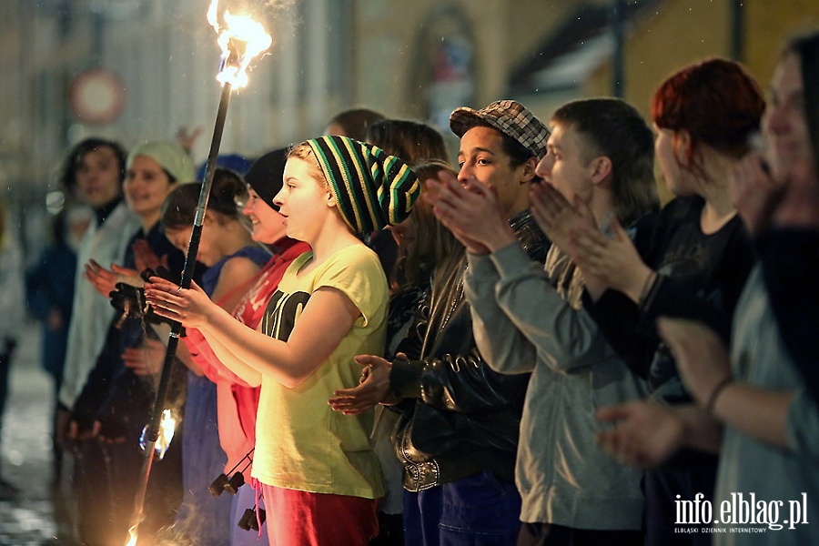 Spektakl ogniowy z okazji „Dnia Gupca” - 1.04.2013r., fot. 30