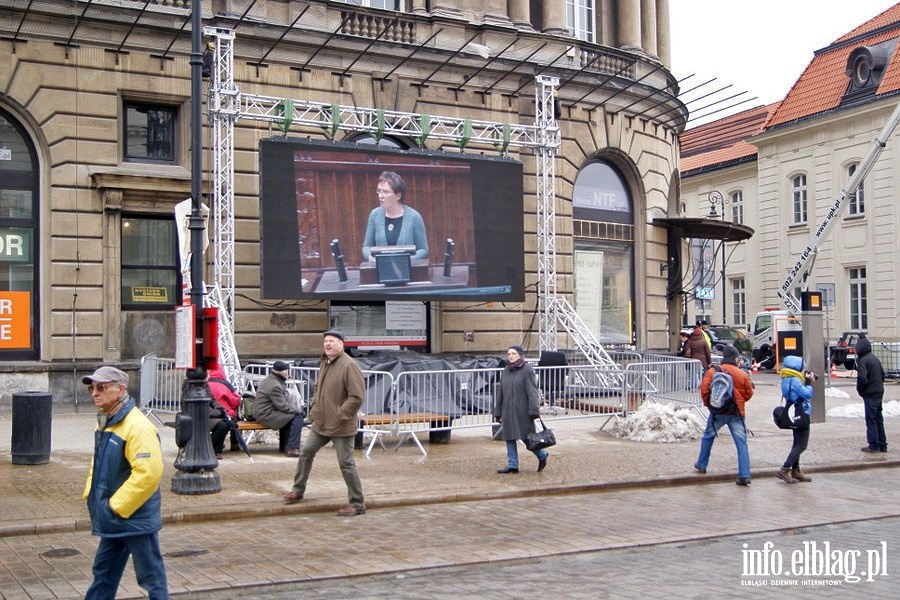 Warszawskie obchody upamiętniające trzecią rocznicę katastrofy smoleńskiej , fot. 2