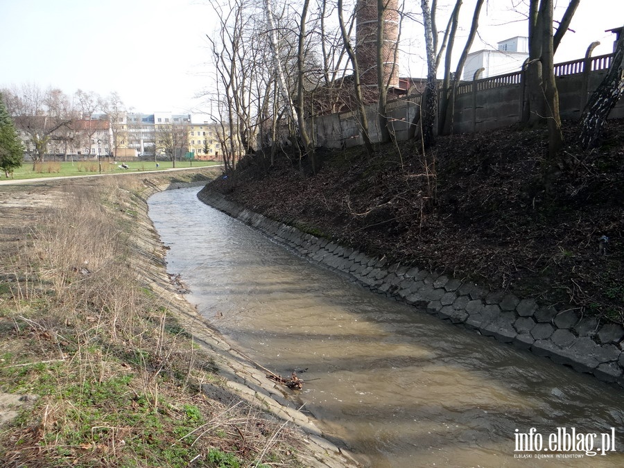 Regulacja rzeki Kumieli - kwiecie 2013r., fot. 6