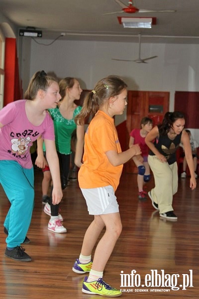 Sekcja hip-hopu dziecicego podczas treningu w Centrum Taca Cadmans, fot. 4
