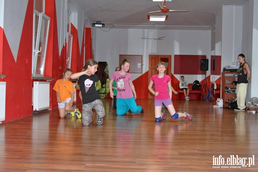 Sekcja hip-hopu dziecicego podczas treningu w Centrum Taca Cadmans, fot. 54