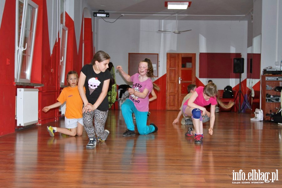 Sekcja hip-hopu dziecicego podczas treningu w Centrum Taca Cadmans, fot. 55