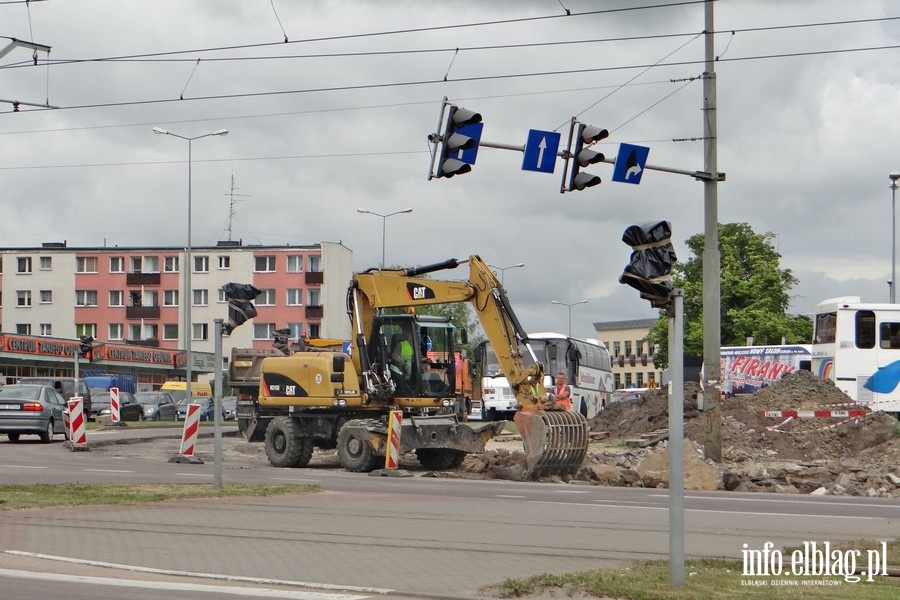 Przejcia dla pieszych na skrzyowaniu ulic 12-tego Lutego, Teatralnej, Nowowiejskiej i Pk. Dbka, fot. 41