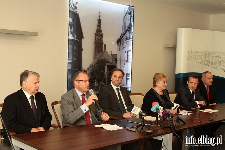 Podpisanie listu intencyjnego ws. współpracy Pomorza oraz Warmii i Mazur, fot. 1