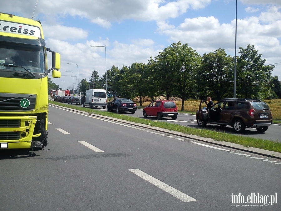  Wypadek na skrzyowaniu w Kazimierzowie, fot. 4