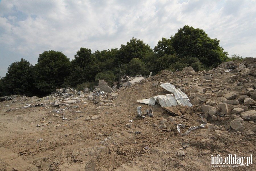 Materiay z rozbudowy CH Ogrody s wywoone na Modrzewin, fot. 9