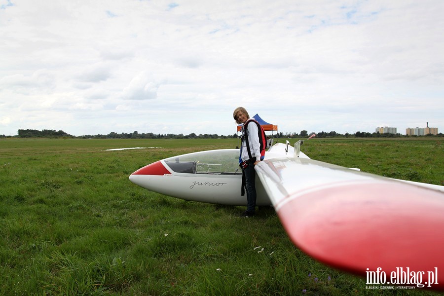 Czarek Maliszewski podczas szkolenia szybowcowego w Aeroklubie , fot. 5