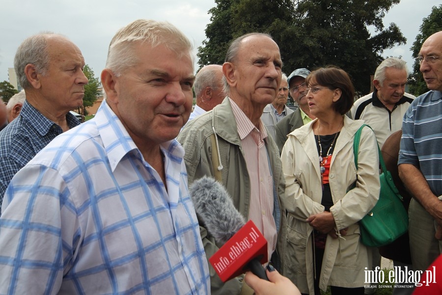  Elblanie protestuj przeciwko budowie Sdu, fot. 1