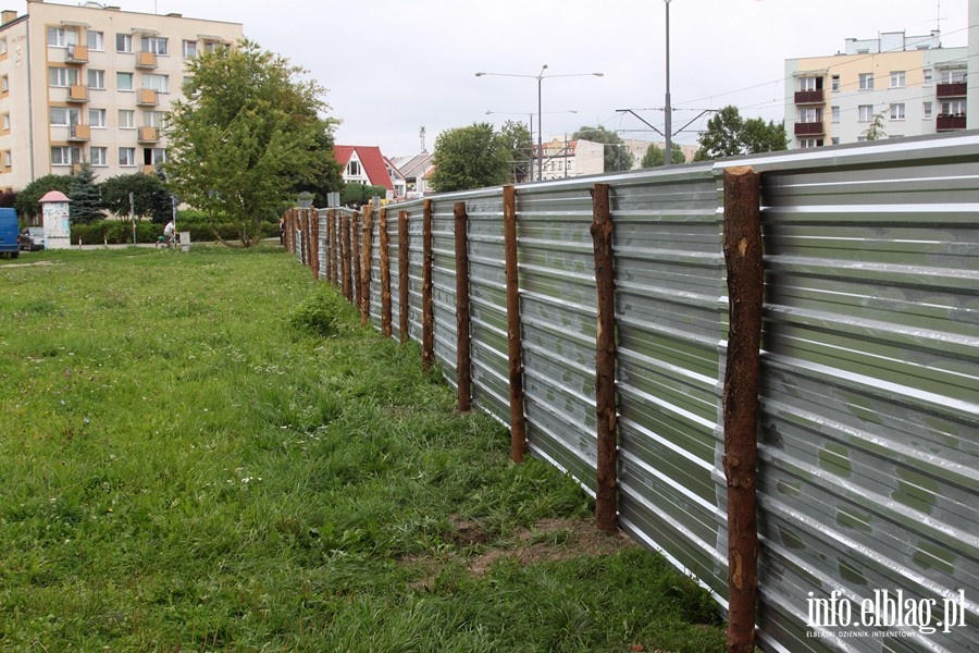  Elblążanie protestują przeciwko budowie Sądu, fot. 3