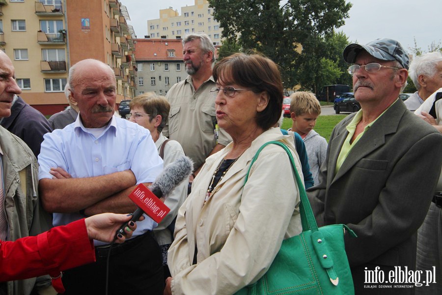  Elblążanie protestują przeciwko budowie Sądu, fot. 20