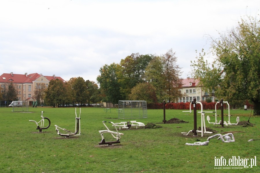 Monta urzdze siowych na zielecu przy ul. Mickiewicza, fot. 12