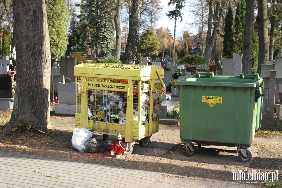 Cmentarz Agrykola w przededniu Wszystkich witych i Zaduszek, fot. 9