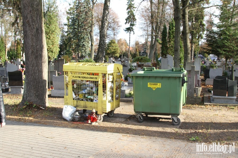 Cmentarz Agrykola w przededniu Wszystkich witych i Zaduszek, fot. 10