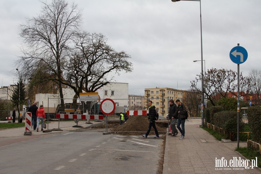 Prace na skrzyowaniu ul. 12 Lutego, Sonecznej i Trybunalskiej, fot. 4