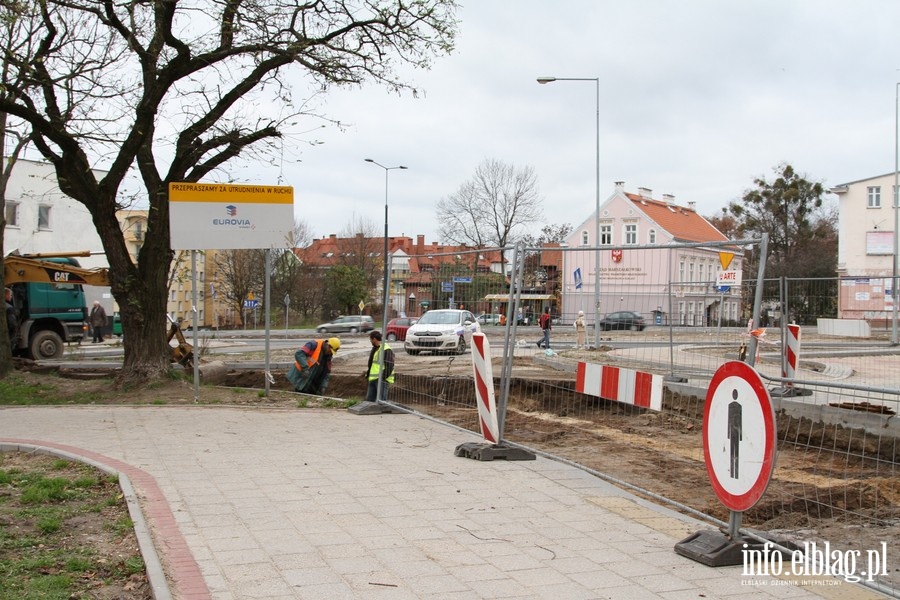 Prace na skrzyżowaniu ul. 12 Lutego, Słonecznej i Trybunalskiej, fot. 6