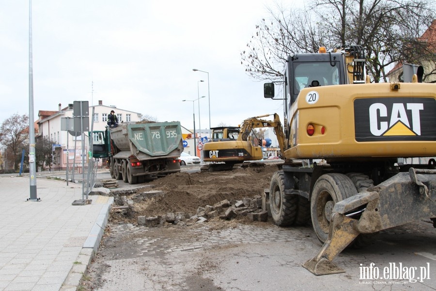 Prace na skrzyowaniu ul. 12 Lutego, Sonecznej i Trybunalskiej, fot. 12