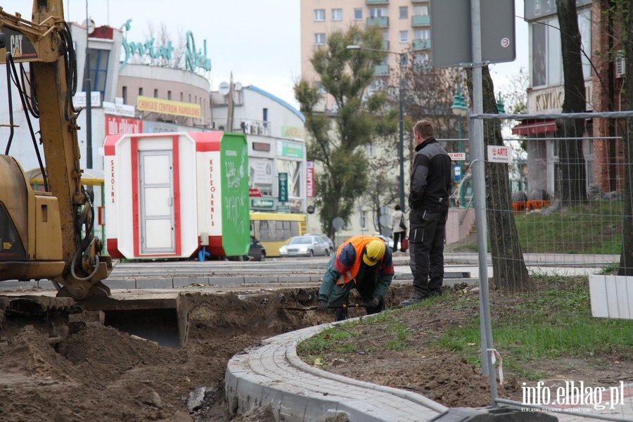 Prace na skrzyowaniu ul. 12 Lutego, Sonecznej i Trybunalskiej, fot. 14