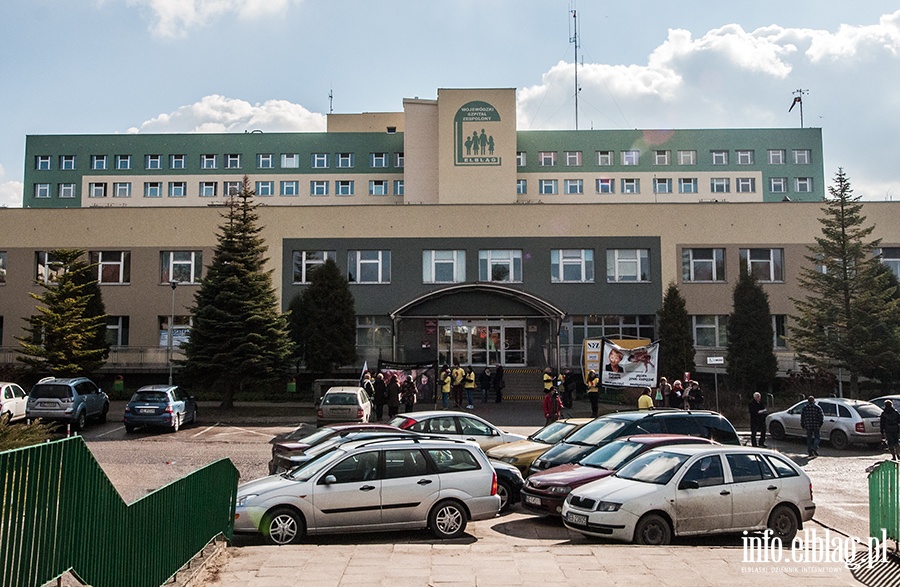 Druga pikieta obrońców życia nienarodzonego pod WSZ w Elblągu - 22.02.2014r., fot. 8