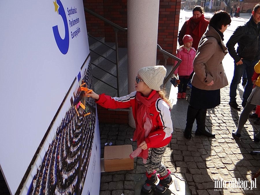 Rozmowy elblan o Europarlamencie i akcja Elblg czyta dzieciom, fot. 32