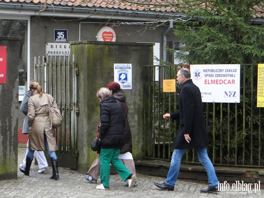 Faszywy alarm bombowy w dawnym szpitalu wojskowym, fot. 19