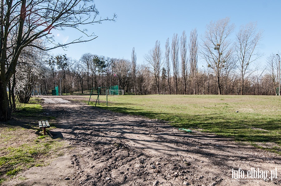 Place sportowe na ul. Mazurskiej, fot. 13