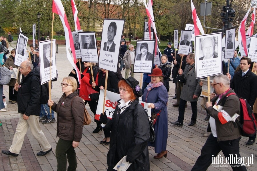 Stoeczne obchody upamitniajce katastrof smolesk - 10.04.2014, fot. 8