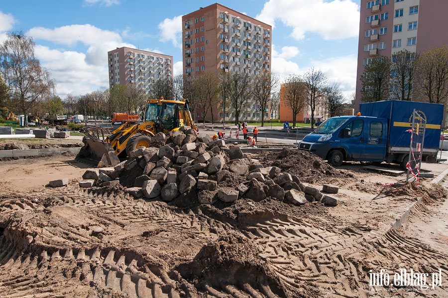 Remont ul. Nowowiejskiej - kwiecien 2014, fot. 16