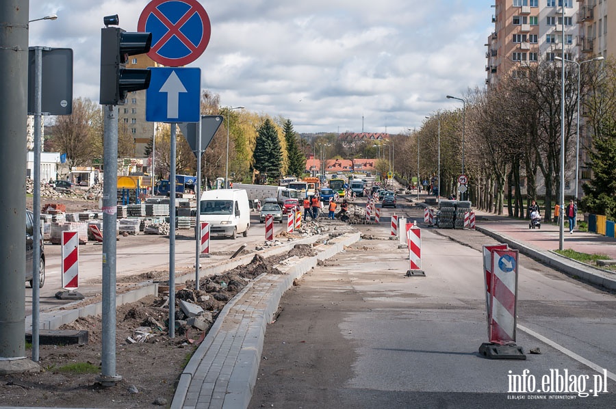 Remont ul. Nowowiejskiej - kwiecien 2014, fot. 22