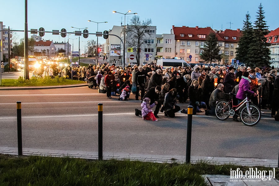 Miejska Droga Krzyowa - kwiecie 2014r., fot. 36