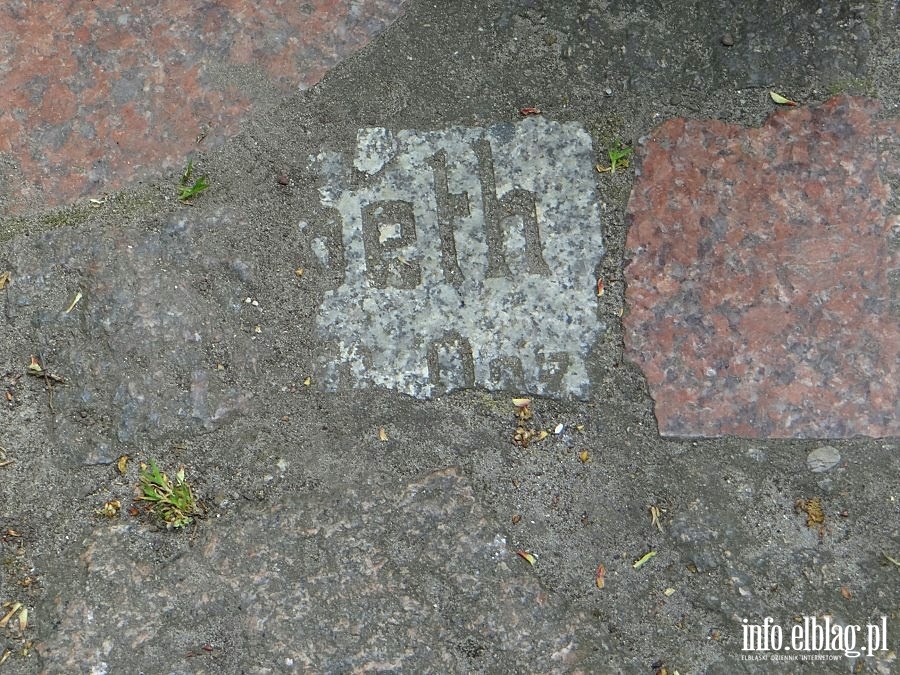 II Sobota z przewodnikiem - Gra w. Anny i Park im. Traugutta, fot. 13