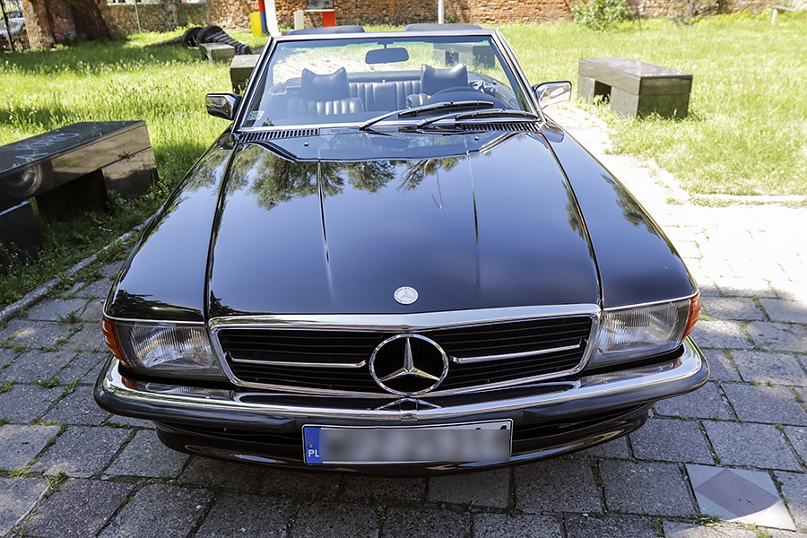 Mercedes