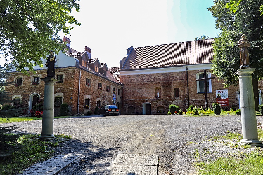 Kadyny kosciół