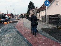 Chodnik i droga rowerowa
