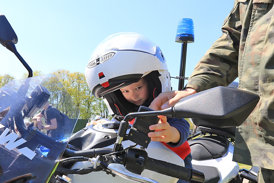 Mały motocyklista