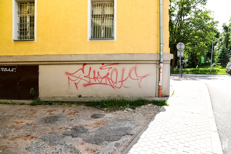 Zaniedbane ulice Elblga: Kosynierw Gdyskich, Struga, Trybunalska, fot. 11